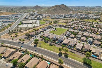 2004 Goldmine Mountain Dr, San Tan Valley, AZ 85144