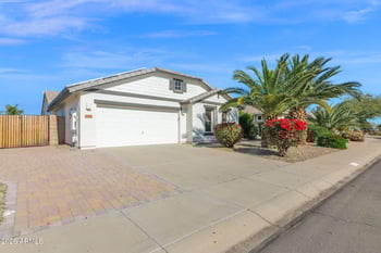 2004 Half Moon Cir, San Tan Valley, AZ 85144