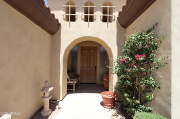 2004 Calle De Las Estrellas Dr, Phoenix, AZ 85085