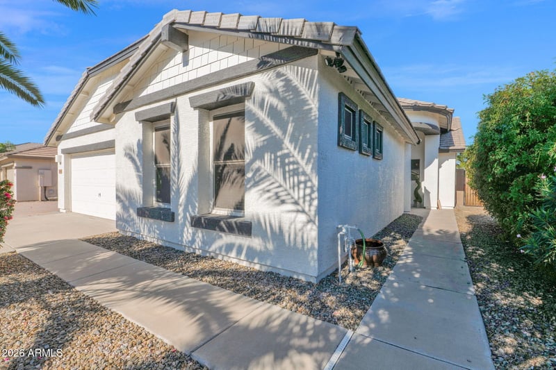 2004 Half Moon Cir, San Tan Valley, AZ 85144