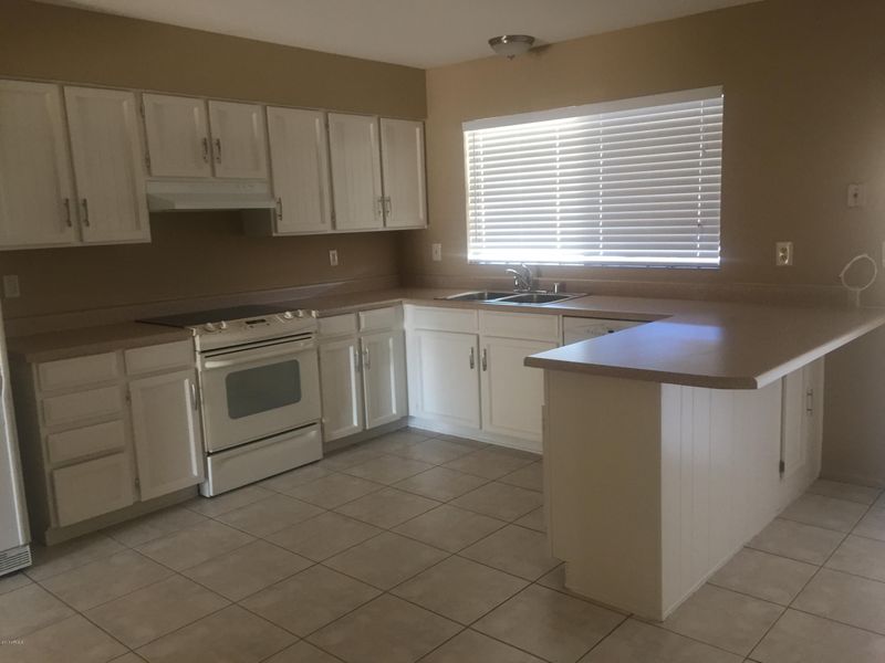 2004 W Riviera Dr, Tempe, AZ 85282