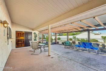 20042 Crown Ridge Dr, Sun City West, AZ 85375