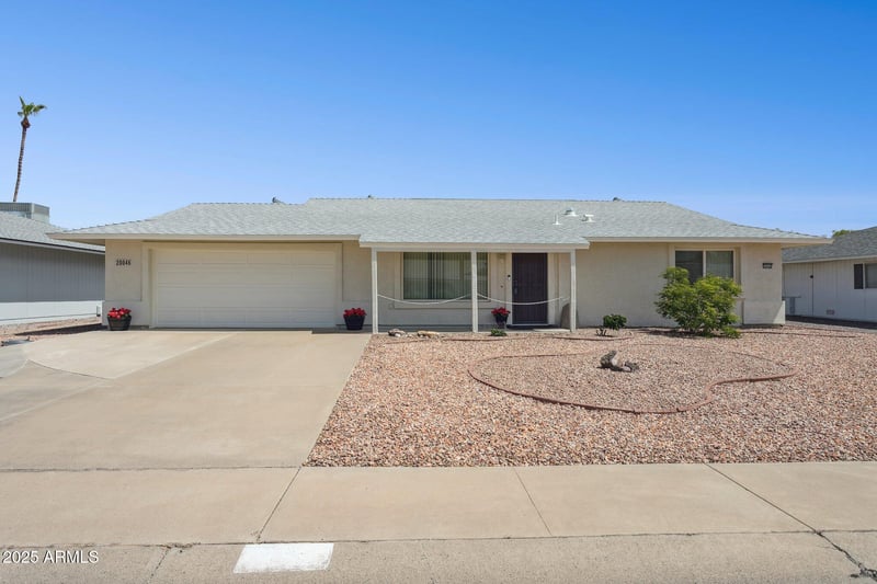 20046 Welk Dr, Sun City, AZ 85373