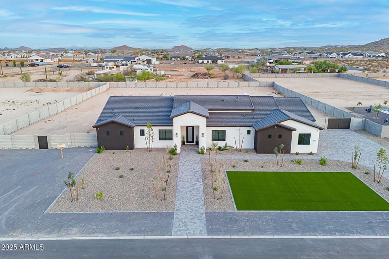 2005 Lincoln Ct, Queen Creek, AZ 85144