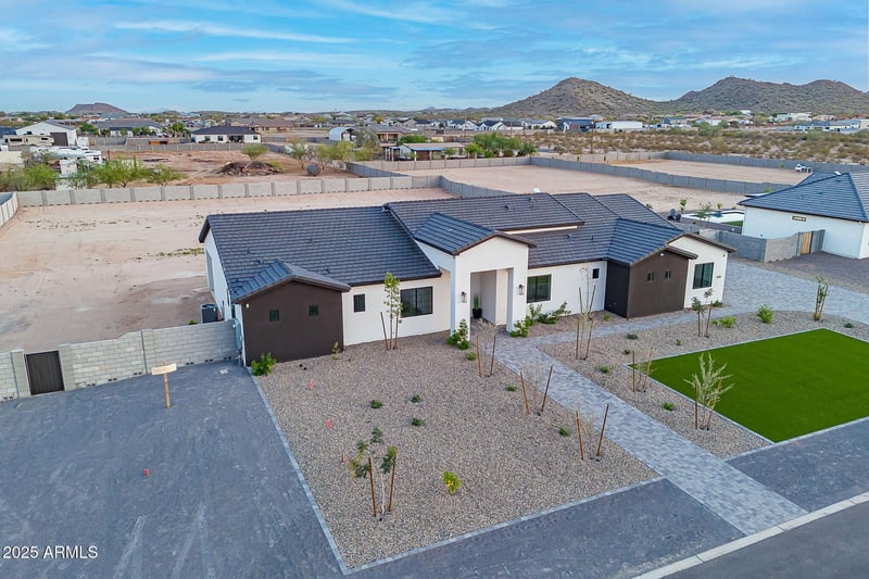 2005 Lincoln Ct, Queen Creek, AZ 85144