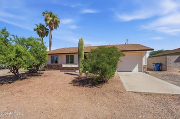 2005 S Apache Dr, Apache Junction, AZ 85120