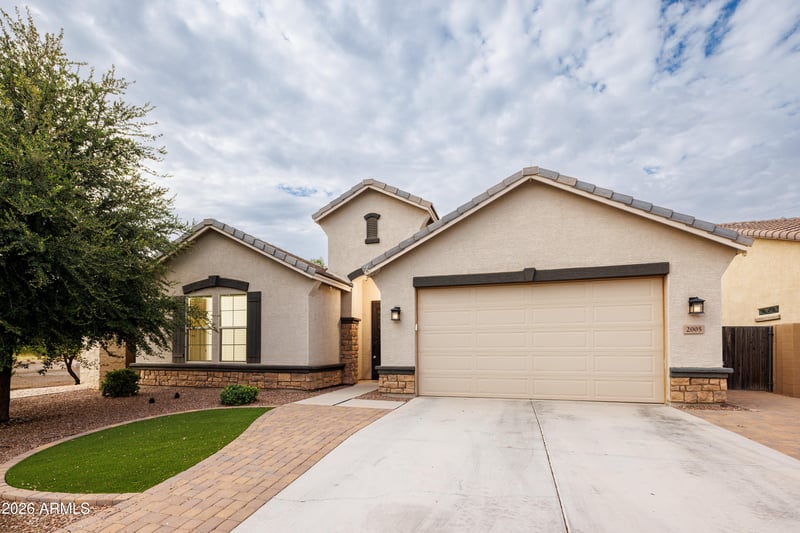 2005 Aston Dr, San Tan Valley, AZ 85144