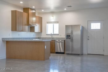 2006 Madison St, Phoenix, AZ 85009