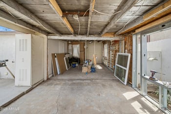 2006 Monroe St, Phoenix, AZ 85009