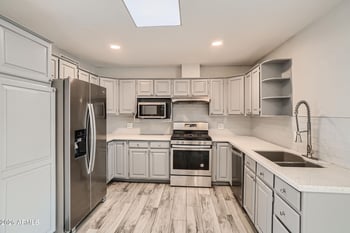 2007 Dahlia Dr, Phoenix, AZ 85029