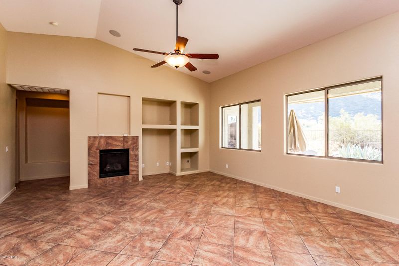 2007 E Gwen St, Phoenix, AZ 85042