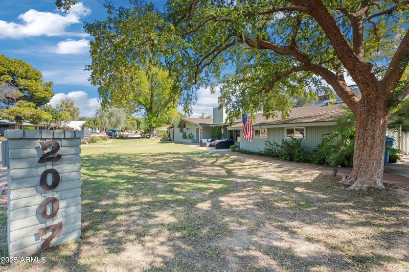 2007 E Rancho Dr, Phoenix, AZ 85016