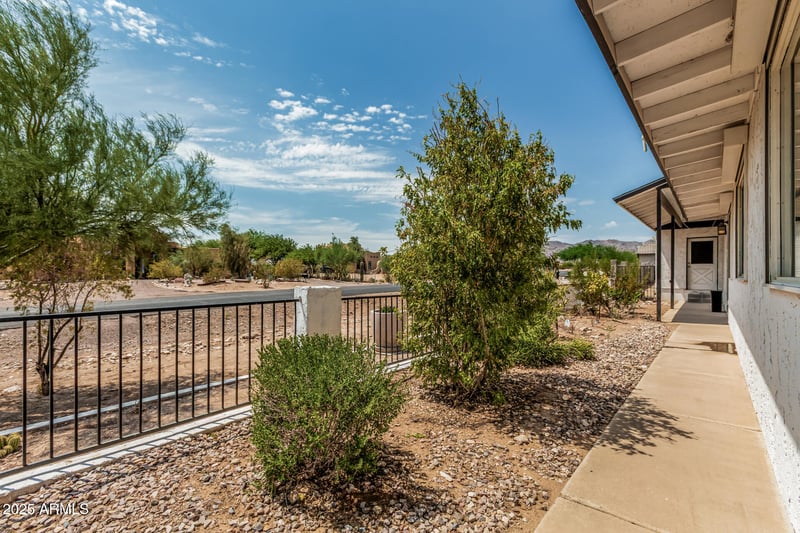 20076 Pasadena Ave, Litchfield Park, AZ 85340