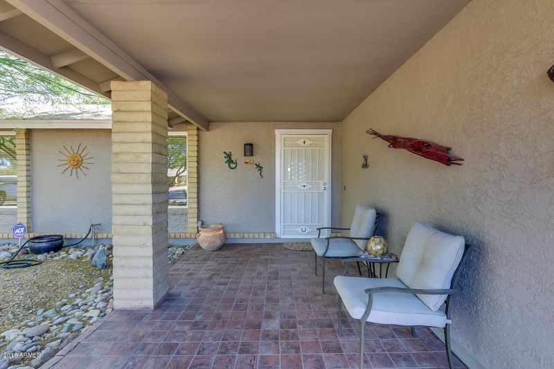 2008 N Arrowhead Dr, Chandler, AZ 85224