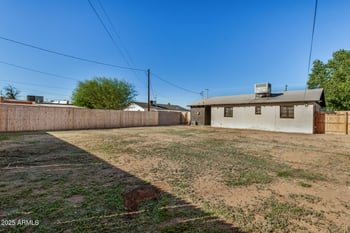 2009 Clarendon Ave, Phoenix, AZ 85016