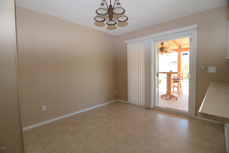 2009 W Bluefield Ave, Phoenix, AZ 85023