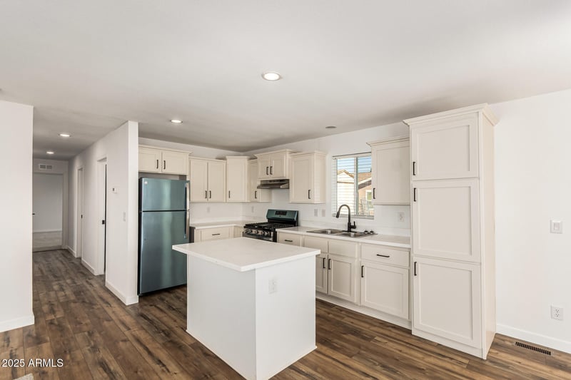201 91st St, Mesa, AZ 85208