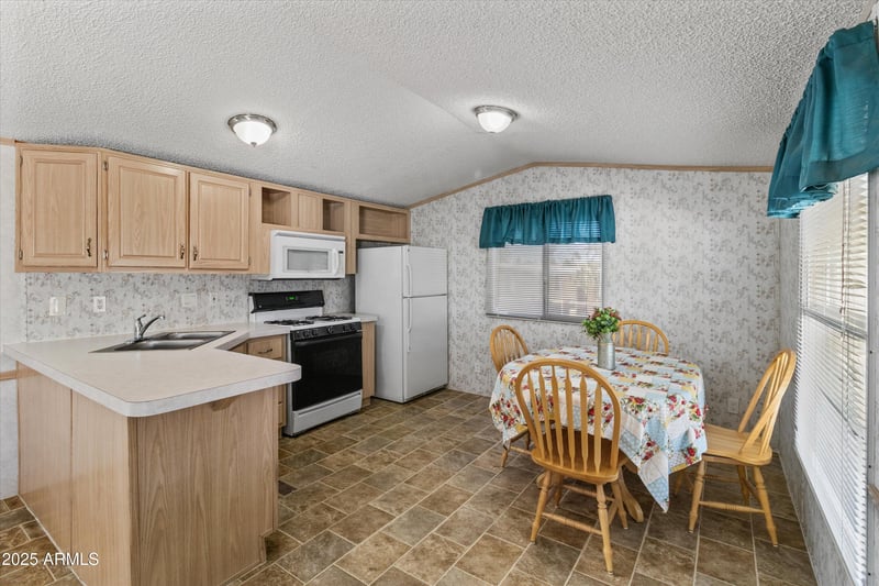 201 Greenfield Rd #118, Mesa, AZ 85206