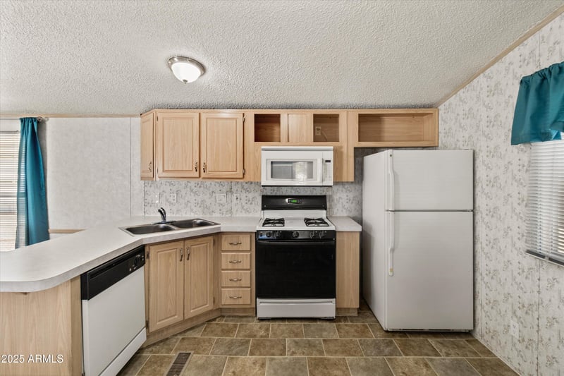 201 Greenfield Rd #118, Mesa, AZ 85206