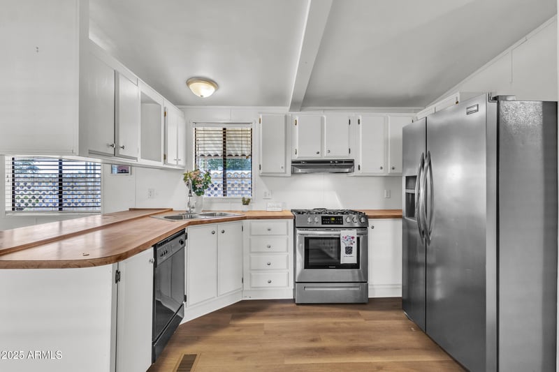 201 Greenfield Rd #129, Mesa, AZ 85206