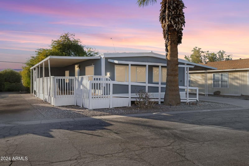201 Greenfield Rd #18, Mesa, AZ 85206