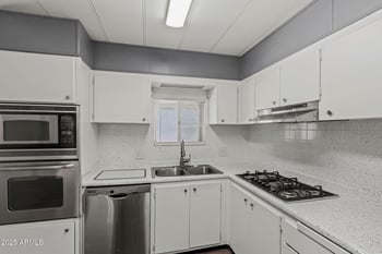 201 Greenfield Rd #207, Mesa, AZ 85206