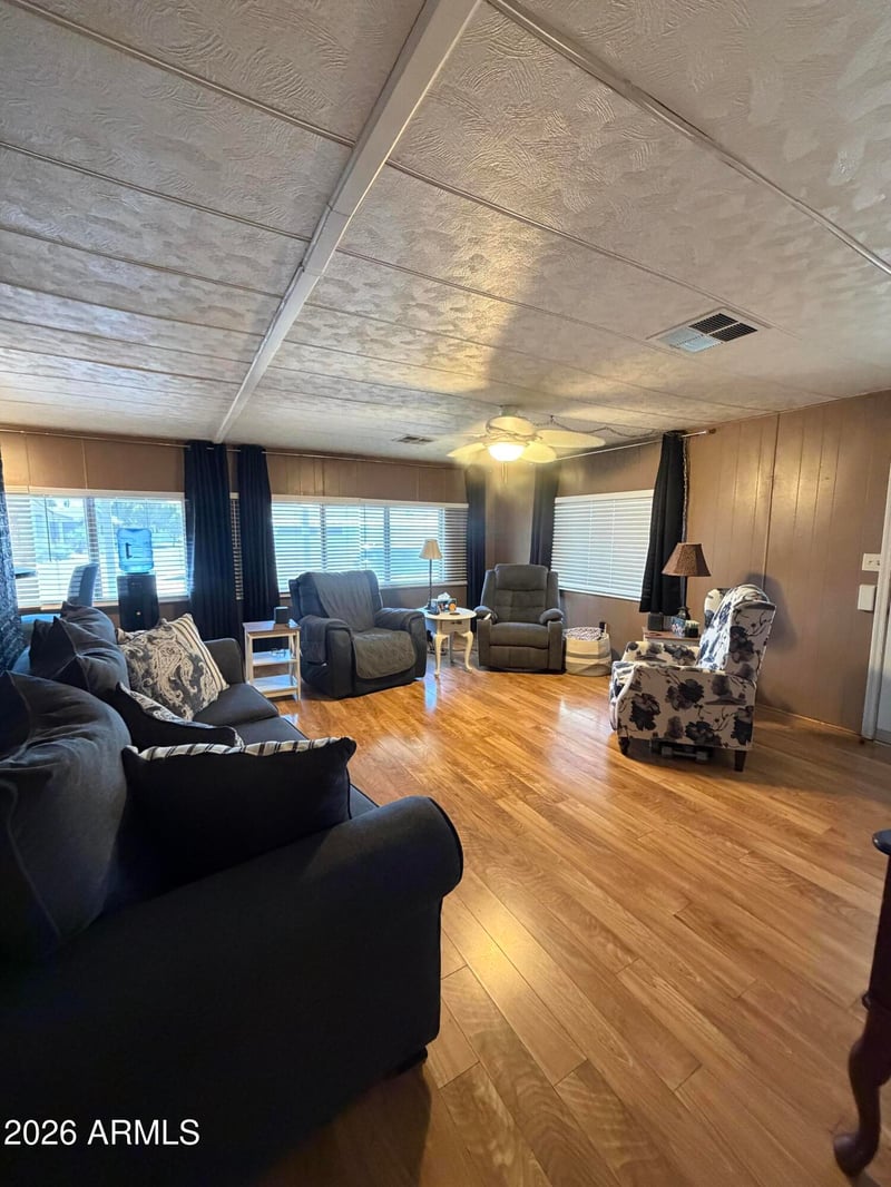 201 S Greenfield Rd #18, Mesa, AZ 85206