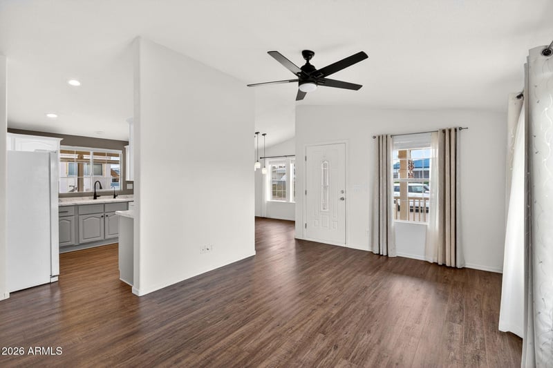 201 S Greenfield Rd #359, Mesa, AZ 85206