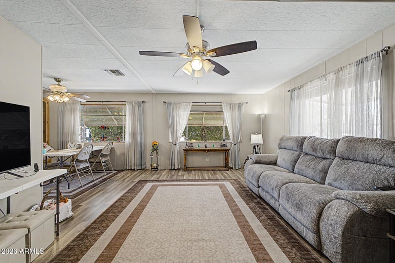 201 S Greenfield Rd #60, Mesa, AZ 85206