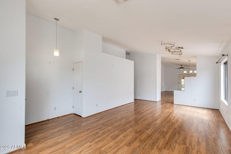 2010 E Aire Libre Ave, Phoenix, AZ 85022