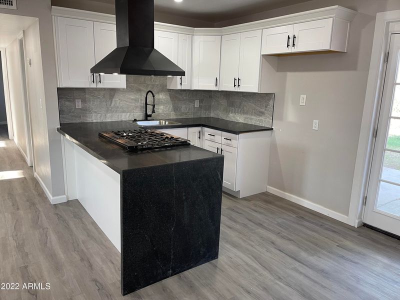 2010 N 38th Dr, Phoenix, AZ 85009