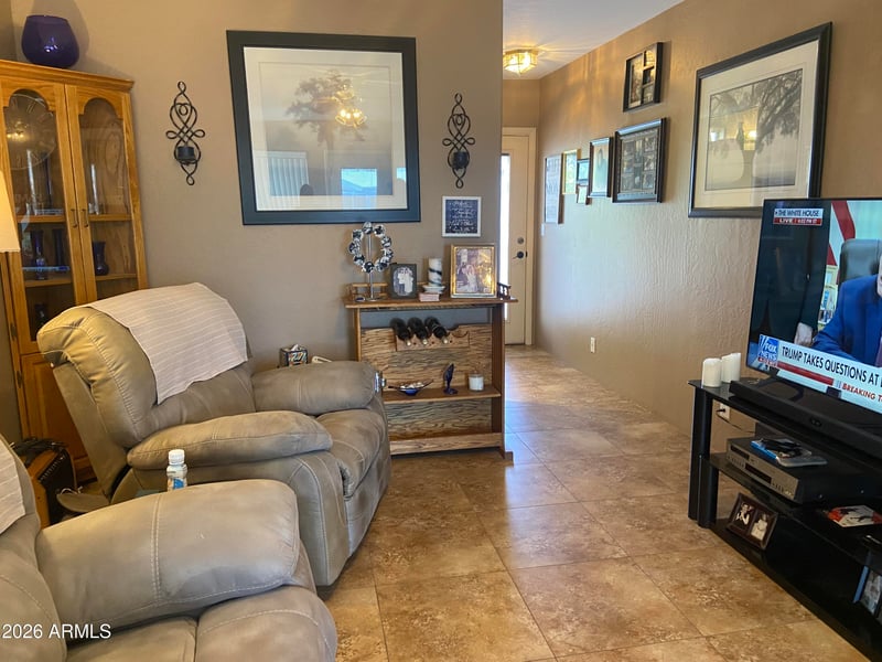 2010 Crow Ave, Apache Junction, AZ 85119