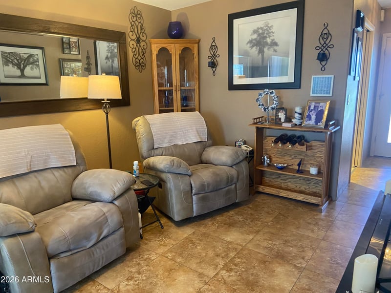 2010 Crow Ave, Apache Junction, AZ 85119