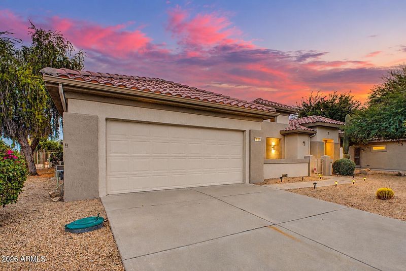 20101 N Clear Canyon Dr, Surprise, AZ 85374