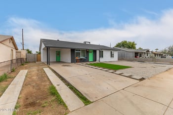 2011 51st Dr, Phoenix, AZ 85035