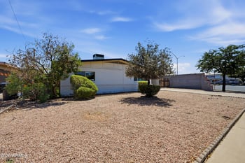 2011 E Bramble Ave, Mesa, AZ 85204
