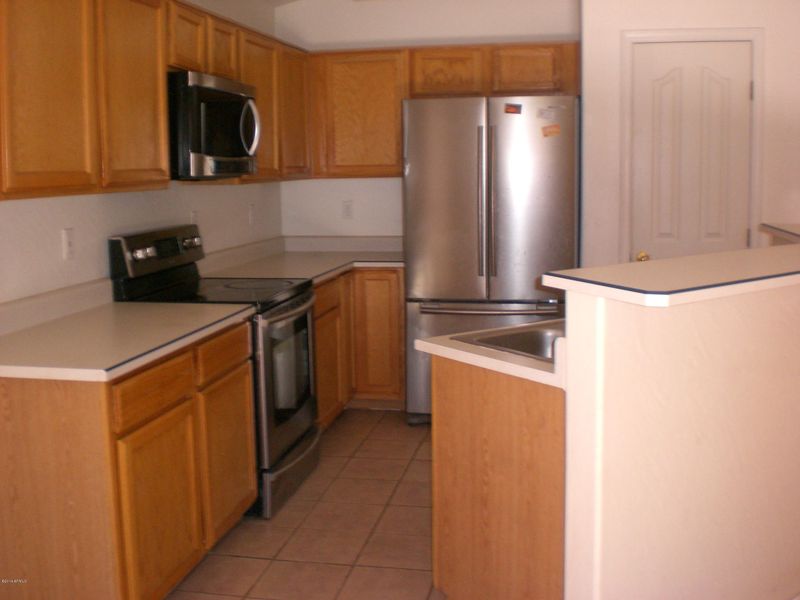 2011 E Wahalla Ln, Phoenix, AZ 85024