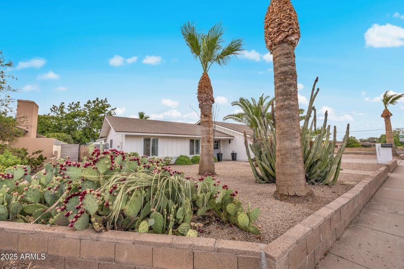 2011 Gary Cir, Mesa, AZ 85213