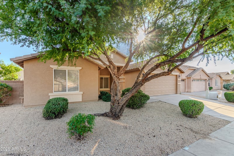 2011 Hasan Dr, Phoenix, AZ 85041