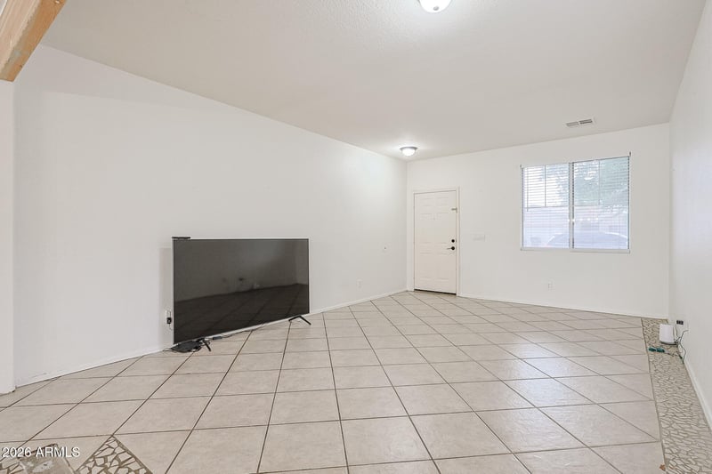 2011 104th Dr, Avondale, AZ 85392