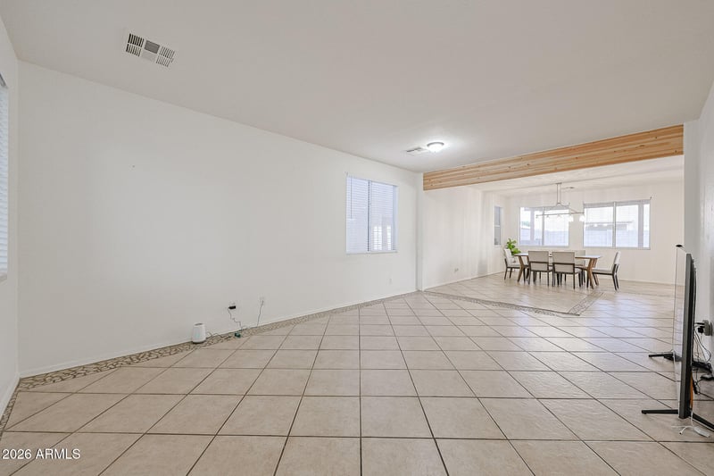 2011 104th Dr, Avondale, AZ 85392