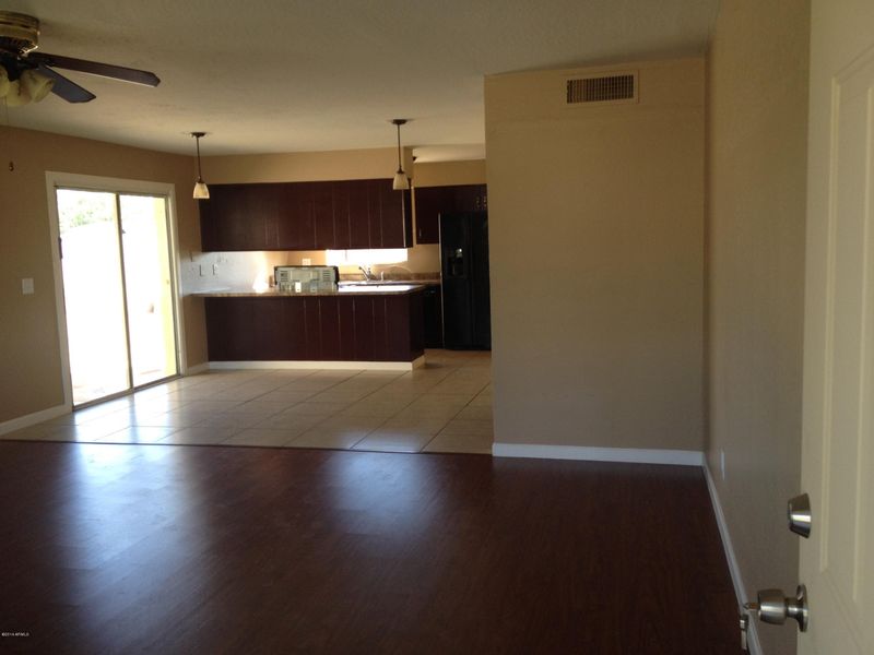 2011 N 57th Ave, Phoenix, AZ 85035