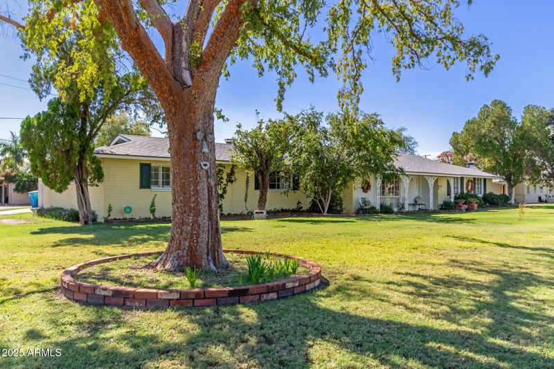2011 W Cambridge Ave, Phoenix, AZ 85009