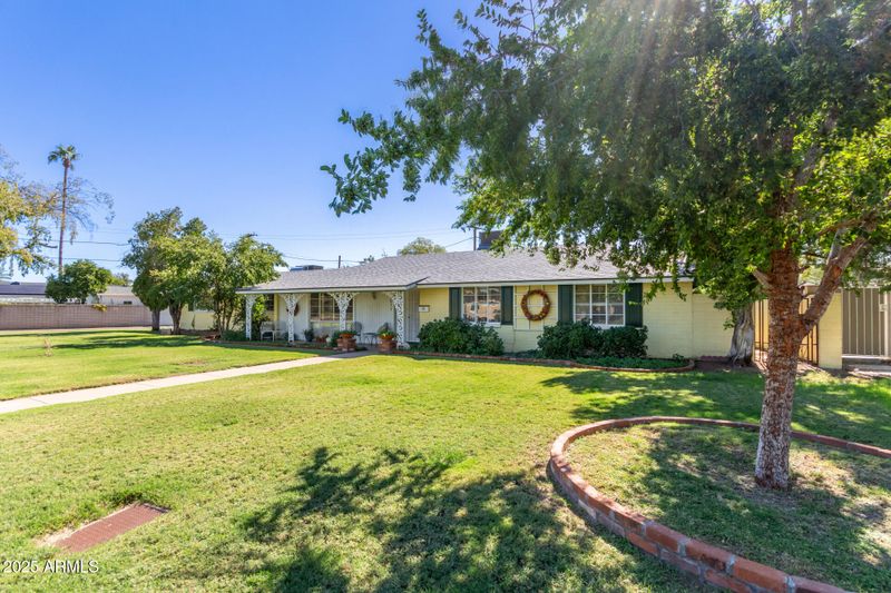 2011 W Cambridge Ave, Phoenix, AZ 85009