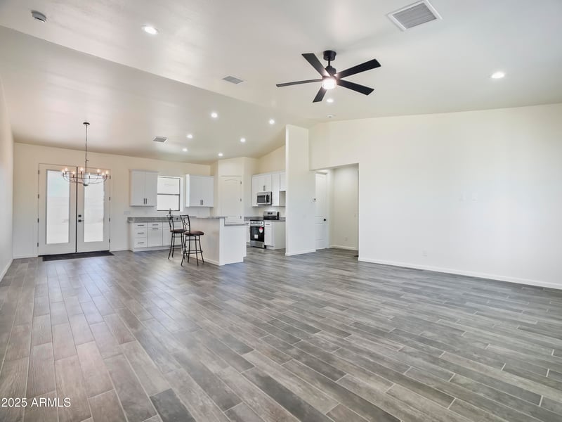 20111 Saguaro Vista Dr, Wittmann, AZ 85361