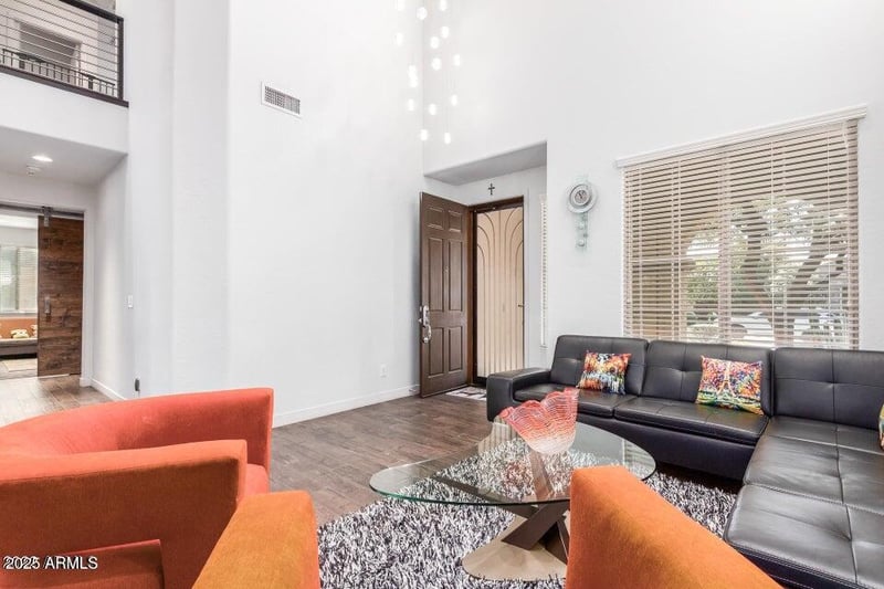 2012 Chimney Rock Rd, Phoenix, AZ 85085