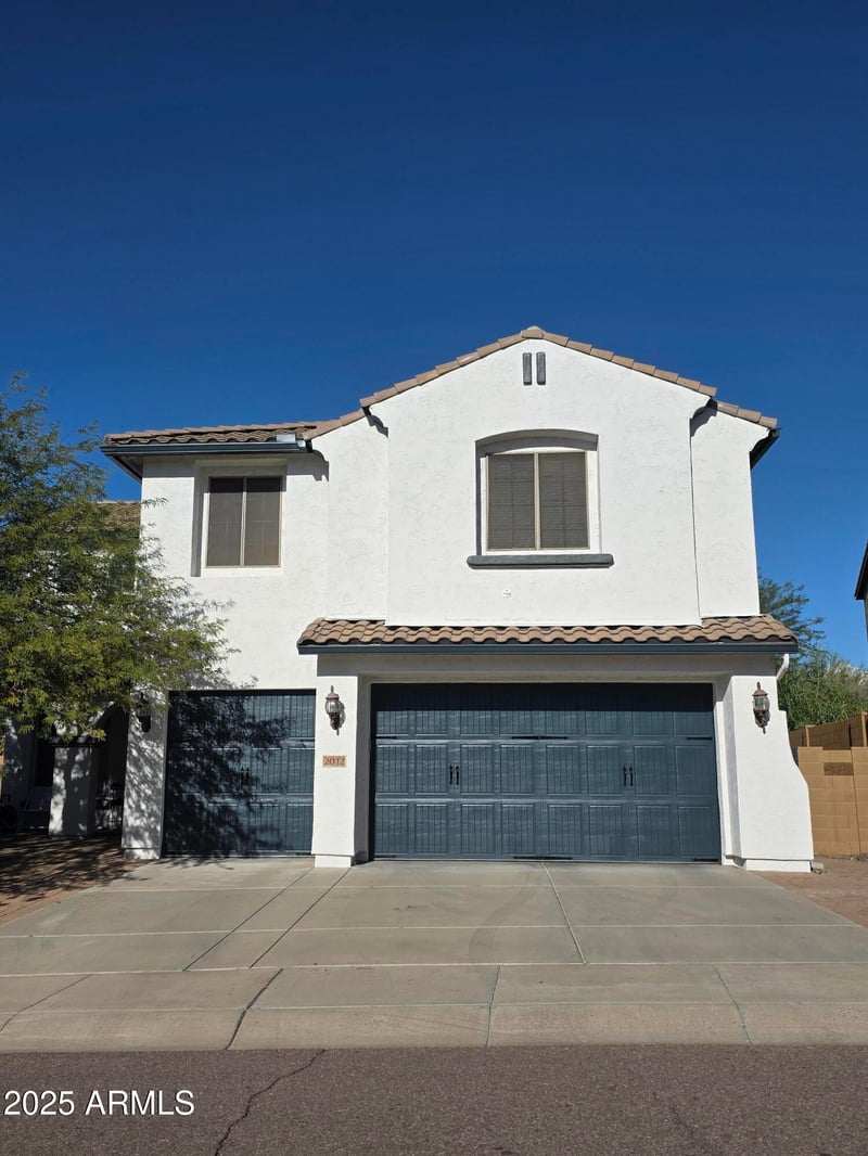 2012 Chimney Rock Rd, Phoenix, AZ 85085