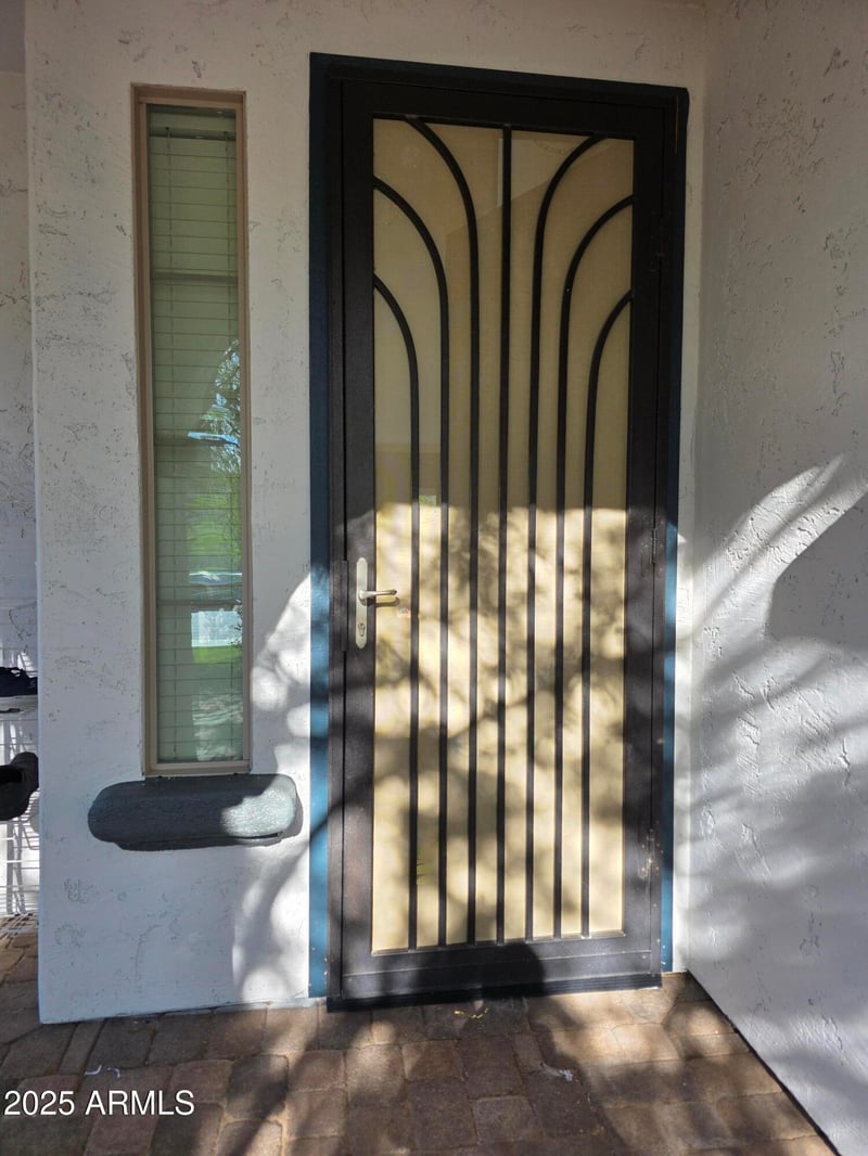 2012 Chimney Rock Rd, Phoenix, AZ 85085