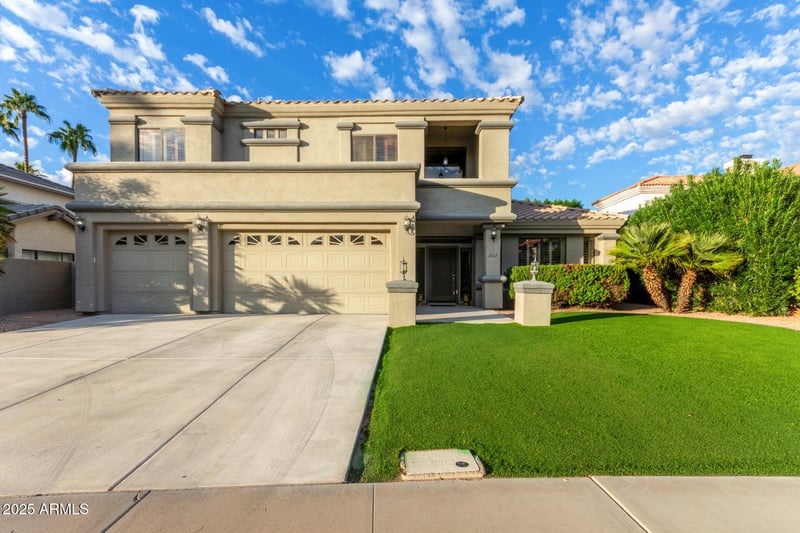 2012 Freeport Ln, Gilbert, AZ 85234