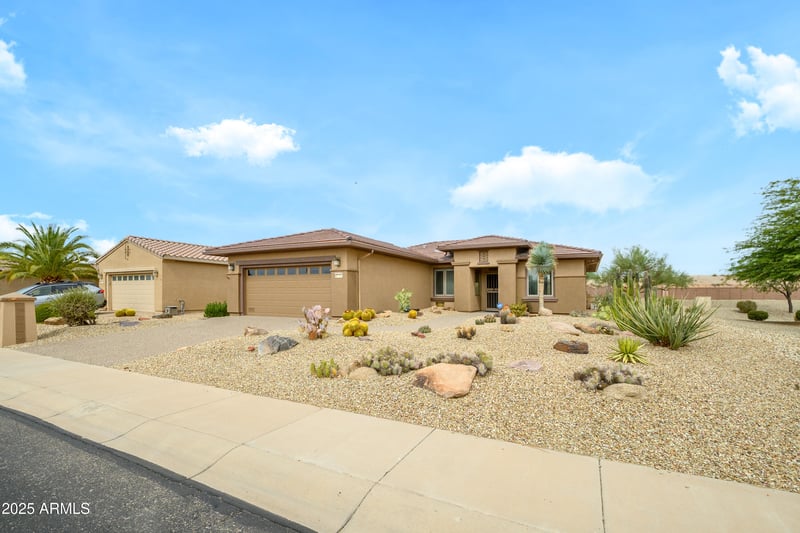 20122 London Bridge Dr, Surprise, AZ 85387